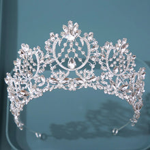 Load image into Gallery viewer, Diverse Silver Color Crystal Crowns Bridal Tiaras Fashion Queen Rhinestone Diadem CZ Headpiece Wedding Hair Jewelry Accessories