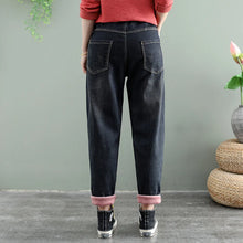 Laden Sie das Bild in den Galerie-Viewer, European Fashion Winter Streetwear Loose Casual Jeans Womens Vintage Printed Harem Pants Oversized Pantalons