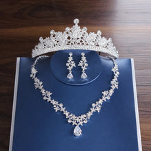 Load image into Gallery viewer, Luxury Bridal Tiaras Crown Leaf Wedding Jewelry Sets a37