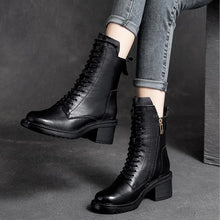 Cargar imagen en el visor de la galería, Cow Leather Women Shoes Winter Square Med Heel Ankle Boots q386