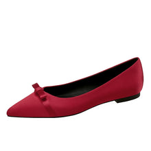 Carica l&#39;immagine nel visualizzatore di Gallery, Red Silk Black Flats for Women Spring Summer Women Flats Plus size 46