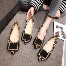 Cargar imagen en el visor de la galería, Leopard Fashion Women Flats Pointed Toe Heel Shoes Plus Size 31-46 q21