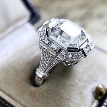 Laden Sie das Bild in den Galerie-Viewer, Ethnic Geometric Shaped Women Rings Wedding Engagement Luxury Low-key Female Rings Gift