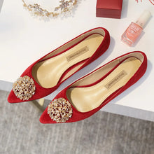 Carica l&#39;immagine nel visualizzatore di Gallery, Red Pointed Toe Wedding Shoes Women Flock Leather Flat Heel Shoes q1