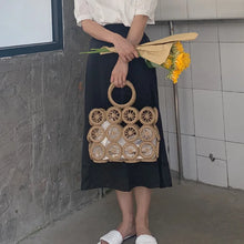 Cargar imagen en el visor de la galería, Summer Hollow Out Straw Bag Women Handmade Weave Handle Bag Beach Handbag Casual Rattan Beach Bag