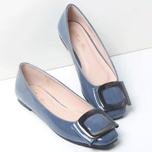 Cargar imagen en el visor de la galería, Large Size Women Flat Heel Shoes Square Head Patent Leather Shoes q12