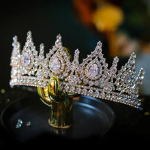 Carica l&#39;immagine nel visualizzatore di Gallery, Luxury Cubic Zirconia Crown Crystal Bridal Tiaras Crowns Queen Princess Rhinestone Wedding Hair Jewelry