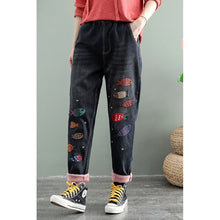 Carica l&#39;immagine nel visualizzatore di Gallery, European Fashion Winter Streetwear Loose Casual Jeans Womens Vintage Printed Harem Pants Oversized Pantalons