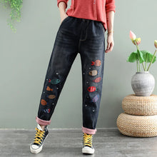 Laden Sie das Bild in den Galerie-Viewer, European Fashion Winter Streetwear Loose Casual Jeans Womens Vintage Printed Harem Pants Oversized Pantalons