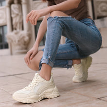Cargar imagen en el visor de la galería, New Spring Chunky Sneakers Women Breathable Shoes Casual Running Sneakers