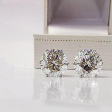 Charger l&#39;image dans la galerie, Minimalist Crystal Cubic Zirconia Stud Earrings for Women/Men - www.eufashionbags.com