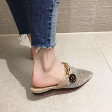 Cargar imagen en el visor de la galería, Pointed Toe Half Slippers Summer Wear New Fashion Rhinestone Flats Sandals Casual Slippers Metal Chain Slides