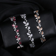 Laden Sie das Bild in den Galerie-Viewer, White Gold Color Handmade Crystal Rhinestone Bracelets Bangle for Women b25