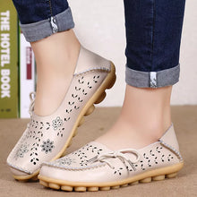 Laden Sie das Bild in den Galerie-Viewer, Soft Nurse Ballerina Shoes Genuine Leather Flats Slip On Loafers For Women