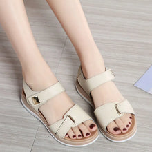 Carica l&#39;immagine nel visualizzatore di Gallery, Women Genuine Leather Shoes Sandals Flats Hook Loop Bling Beach Shoes