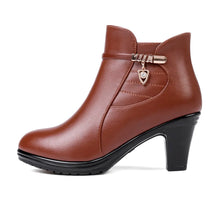 Cargar imagen en el visor de la galería, Fashion Winter Boots Plus Velvet Ankle Boots Warm High Heel Leather Snow Boots x09