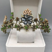Load image into Gallery viewer, Large Black Crystal Bridal Tiaras Crowns Rhinestone Veil Tiara Headband Wedding Hair Accessories bc55 - www.eufashionbags.com