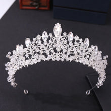 Load image into Gallery viewer, Baroque Handmade Crystal Heart Bridal Tiaras Crown Pageant Diadem Headband l20