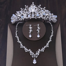 Load image into Gallery viewer, Luxury Crystal Heart Wedding Jewelry Sets Rhinestone Crown Tiara Choker Necklace Earrings a01