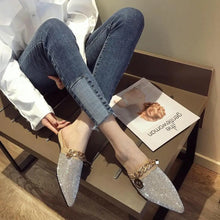 Laden Sie das Bild in den Galerie-Viewer, Pointed Toe Half Slippers Summer Wear New Fashion Rhinestone Flats Sandals Casual Slippers Metal Chain Slides
