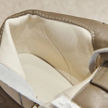 Laden Sie das Bild in den Galerie-Viewer, Autumn Winter Shoes Genuine Leather Sneakers Fashion Boots for Women q158