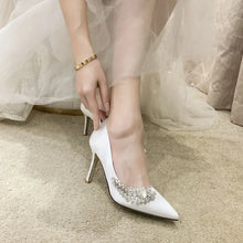 Laden Sie das Bild in den Galerie-Viewer, Luxury Wedding Party Sexy Shoes Women&#39;s Crystal Champagne Bridesmaid Banquet White 9cm High Heels Shoes Wine Red Pumps