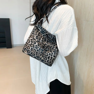 Small Pu Leather Bucket Bag for Women 2024 Y2K Fashion Handbags and Puress Leopard Shoulder Bag