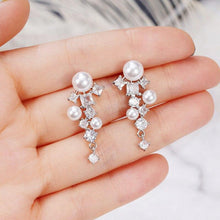 Charger l&#39;image dans la galerie, Simulated Pearl Cubic Zirconia Earrings for Women hr167 - www.eufashionbags.com