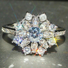 Cargar imagen en el visor de la galería, Romantic Snowflake Finger Ring for Women Full Paved Dazzling CZ Crystal Rings x01