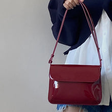 Carica l&#39;immagine nel visualizzatore di Gallery, Luxury Patent Leather Women Small Bag Square Crossbody Bag Casual Purse