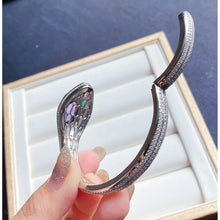 Carica l&#39;immagine nel visualizzatore di Gallery, Luxury Silver Color Snake Shape Bracelets for Women Fashion Inlaid Amethyst Opening Cuff Bangles x68