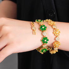 Laden Sie das Bild in den Galerie-Viewer, Gold Plated Green Cubic Zirconia Crystal Flower Charm Link Bracelets Jewelry Gift b119
