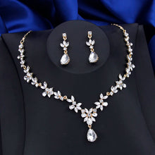 Carica l&#39;immagine nel visualizzatore di Gallery, 3 Piece Fashion Necklace Sets for Women Dangle Earrings Bridal Wedding Choker Collar Bracelets Jewelry Set Accessories