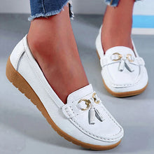 Carica l&#39;immagine nel visualizzatore di Gallery, Women Casual Shoes White Slip On Loafers Sneakers Woman Soft Low Heels Sports Tennis Woman Casual Sneaker