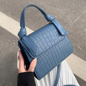 Crocodile Pattern PU Leather Crossbody Bags for Women Chain Shoulder Handbags Mini Purses Travel Crossbody Bag