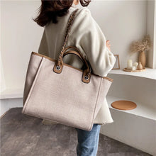 Carica l&#39;immagine nel visualizzatore di Gallery, Women Chain Tote Bag Designer Shoulder Casual Bags Beach Canvas Handbags