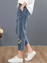 Cargar imagen en el visor de la galería, Chinese Autumn Fashion Style Vintage Embroidery Jeans Women Casual Floral Denim Trousers Ripped Harem Pants