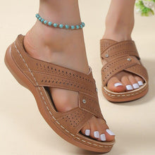 Carica l&#39;immagine nel visualizzatore di Gallery, Soft Bottom Summer Women Sandals Luxury Low Heels Slippers Footwear - www.eufashionbags.com
