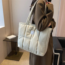 Laden Sie das Bild in den Galerie-Viewer, Large Women Waterproof Down Shoulder Bags Winter Travel Handbags Tote Purse w75