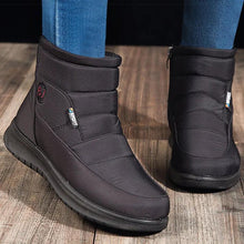 Laden Sie das Bild in den Galerie-Viewer, 2023 Trendy Winter Boots Women Waterproof Ankle Boots Snow Winter Shoes m16 - www.eufashionbags.com