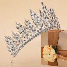 Laden Sie das Bild in den Galerie-Viewer, Rhinestone Crystal Headwear Tiaras and Crowns Bridal Diadem Wedding Crown Girls Party Hair Jewelry Accessories