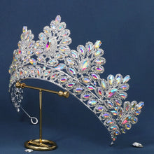 Cargar imagen en el visor de la galería, Luxury Crystal Wedding Crown Baroque Rhinestone Bride Tiara Headwear Queen Diadem Banquet Birthday Wedding Accessories