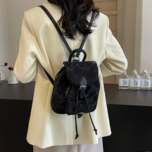 Cargar imagen en el visor de la galería, Small Design Women 2024 Y2K Fashion Solid Color Backpack School Bag Pu Leather Travel Silver Back Pack