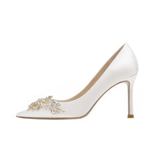 Carica l&#39;immagine nel visualizzatore di Gallery, Maogu Satin Rhinestone Crystal Shallow Pumps Stiletto High Heel Luxury Women&#39;s Shoe Spring White Women Bridal Wedding Shoes