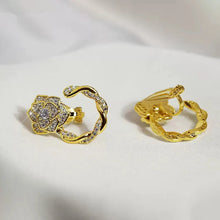 Cargar imagen en el visor de la galería, Aesthetic Gold Color Flower Clip Earrings for Women Non-piercing Sparkling Cubic Zirconia Luxury Trendy Jewelry