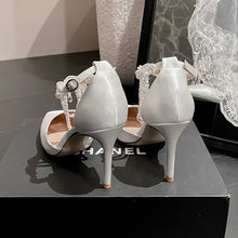 Laden Sie das Bild in den Galerie-Viewer, Luxury Wedding Dress Hollow Straight Line with Tassel Chain High Heel Shoes Thin Heel Dress Bridal Sandals for Banquets