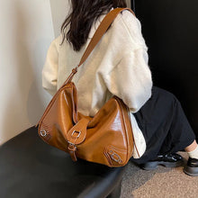 Load image into Gallery viewer, Fashion Retro Leather Hobo Handbag for Women Tendy Large Casual Shoulder Bag e09