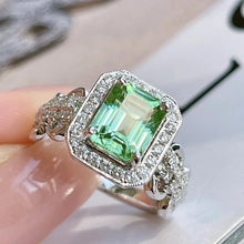 Laden Sie das Bild in den Galerie-Viewer, Luxury Trendy Green CZ Geometric Rings for Women Wedding Jewelry n202