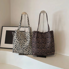 Laden Sie das Bild in den Galerie-Viewer, Small Leopard Design 2024 Fashion Shopping Bags for Women Handbag Lady Shoulder Bag