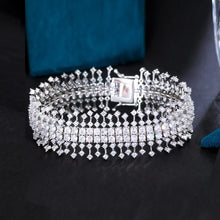 Carica l&#39;immagine nel visualizzatore di Gallery, Luxury Chunky Cubic Zirconia Paved Wide Bridal Bracelets Jewelry Gift b169